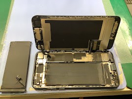 iPhoneSE3ならデータをそのまま・最短即日修理のスマホ修理工房ラザウォーク甲斐双葉店へ